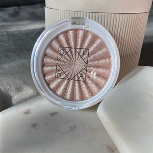 OFRA Full Size Highlighter